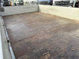 Nissan Atleon 80.14 Ferrari 561 bis 14.80 Meter