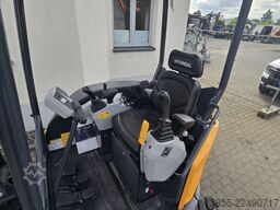 Hyundai HX25AZ