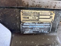Schaublin 102