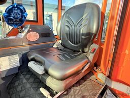 Combilift CBE2500 TRIPLEX 4900 POSITIONER CABIN