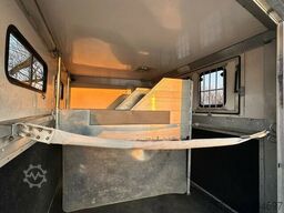  Steinsberger 3-Pferdeanhänger