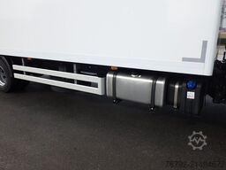 IVECO ML 140 E 28 P L-Fhs./Koffer 7,25m/LBW/AHK/40tkm