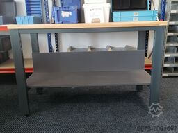 Werkbank / Gesamtbreite: 1400 mm / Gesamttiefe: 600 mm / Gesamthöhe: 900 mm
