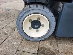 Combilift CBE 3000