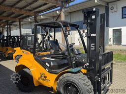 UN UN FD 35 4WD Allradantrieb