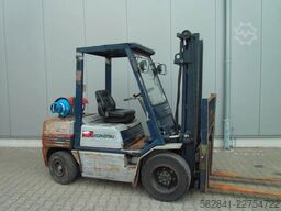 KOMATSU FG 30 T -11E