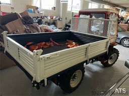 Goldoni Transcar 33RS 4x4 w/ 3 way tipper and Meredith and