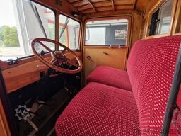 Berna Adler mit Frech Hoch Sissach Aufbau Cabrio