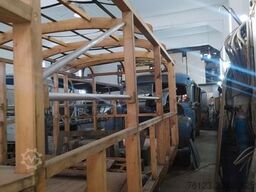 Berna Adler mit Frech Hoch Sissach Aufbau Cabrio