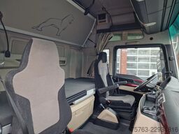 MAN TGX 26 510 6x2 - Box with sidedoors - Retarder ...