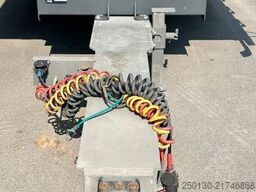 H&W HWZPS24 TRIDEM Curtainsider AH MEGA 70m³