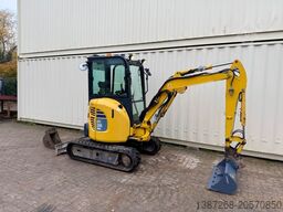 KOMATSU PC26MR-3 / 2020 BJ / 2 x Löffel