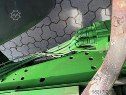 John Deere 6310