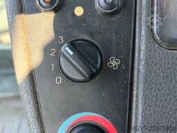CLAAS Ares 697