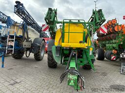 John Deere M 740 i