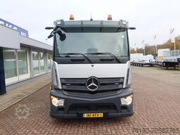 Mercedes-Benz Actros 2133 L Trekker + Hiab Kraan met City Tra...