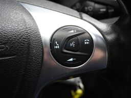 Ford Transit 2.2 TDCI L2H2 - Airco - Cruise - Trekha...