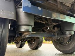 KRAKER CF-X2 WALKING FLOOR 2X STEERING AXLE TOP CONDITI