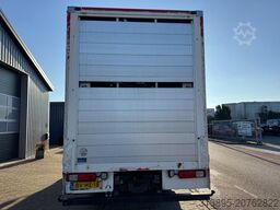 Renault Premium 410.26, Chicken, Hühner, Kippen, Galinhas