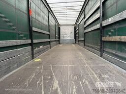 Schmitz Cargobull Curtainsider Mega