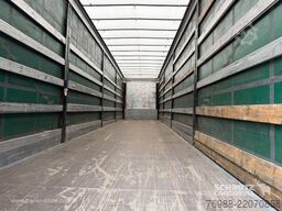 Schmitz Cargobull Curtainsider Mega
