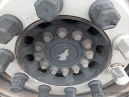 SCHMITZ CARGOBULL SKO24 ThermoKing SLXi 300