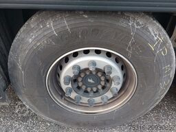 SCHMITZ CARGOBULL SKO24 ThermoKing SLXi 300