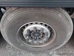 SCHMITZ CARGOBULL SKO24 ThermoKing SLXi 300