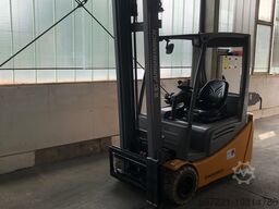 Jungheinrich EFG220 GE115-400ZT Waage