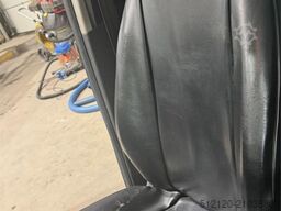 Ford Transit Connect van. Low km condition!