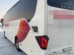 Setra S 515 HD bus w/ 49+2+1 seats, and low km condition