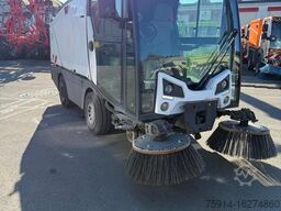 Bucher - GMeiner - Giletta CX 202