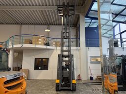 Jungheinrich EFG 425 K / 2375 Std. / ZVG+SS