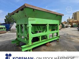 Kleemann hopper with vibrating chute