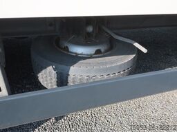 Kaiser 3- Achs Koffer Ladebordwand 8.450 mm Innen