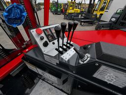 Combilift CB4000 GAS TRIPLEX 5200 FREE-LIFT