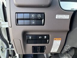 Fuso Canter 9C18 Fahrgestell Neu GSR2