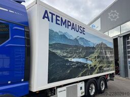 MAN TGX 26.510 6x2 Thermoking UT800