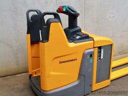 Jungheinrich ERE 125 LI-ION