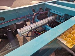 Kässbohrer PORTE CONTAINERS MULTIFONCTIONS