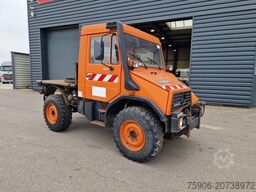 Mercedes Unimog