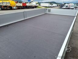 Iveco DAILY 35-180 PLATEAU 4.40m