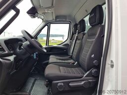 Iveco DAILY 35-180 PLATEAU 4.40m