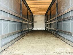 Schmitz Cargobull Curtainsider Mega Getränke