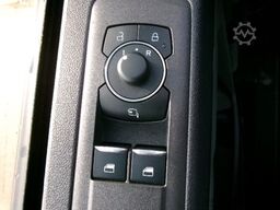 FORD Transit Custom 320L2 AT MultCab Limited AHK Kam