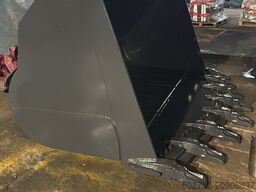 Volvo L220H Rock Bucket