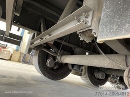 Schmitz Cargobull Curtainsider Mega