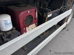 VOLVO FL12.240L-KOFFER-WERKSTATTWAGEN-KRAN