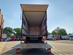Volvo FM 330 6x2*4 - Box with lifting roof - Loadlift...