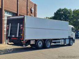 Volvo FM 330 6x2*4 - Box with lifting roof - Loadlift...